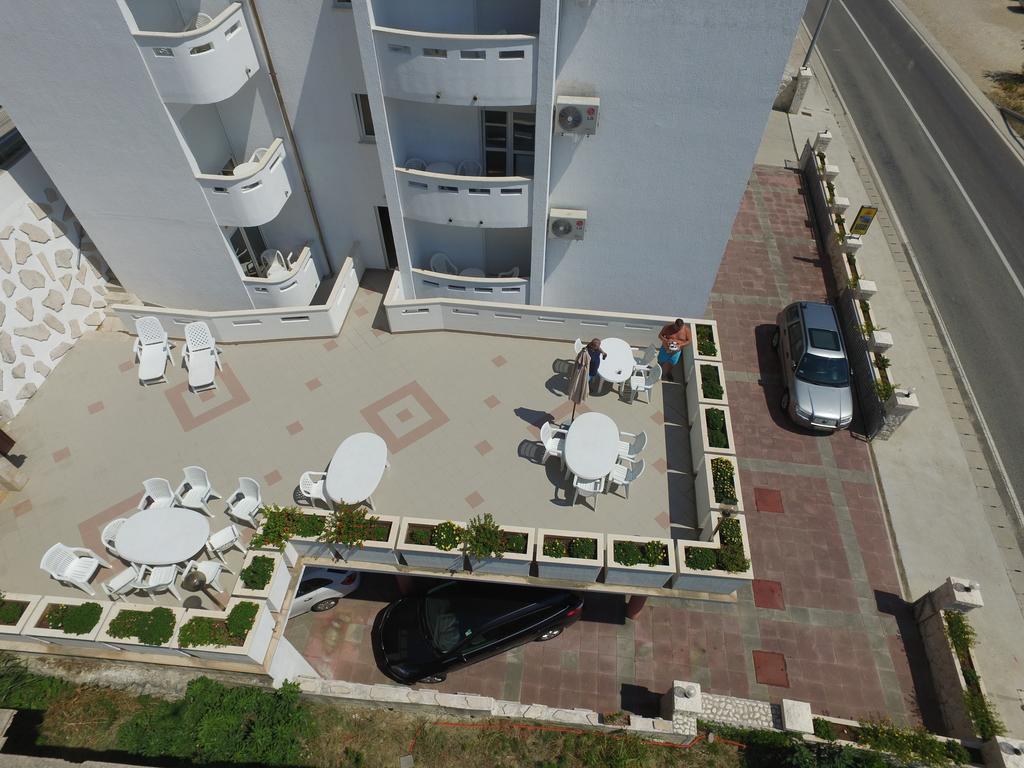 Sunrise Studio Apartments 3 ล็อควา โรโกซนิตซา ภายนอก รูปภาพ
