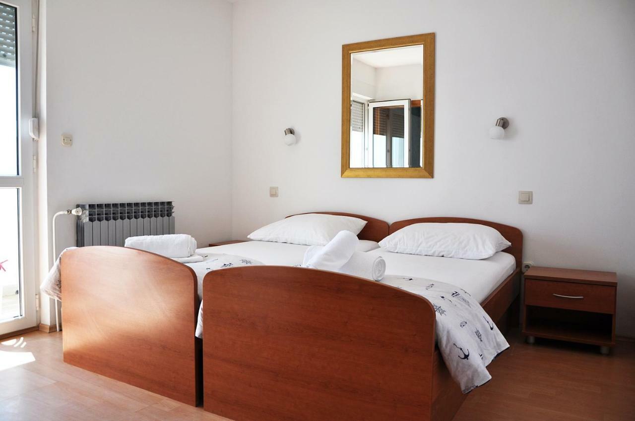 Sunrise Studio Apartments 3 ล็อควา โรโกซนิตซา ภายนอก รูปภาพ