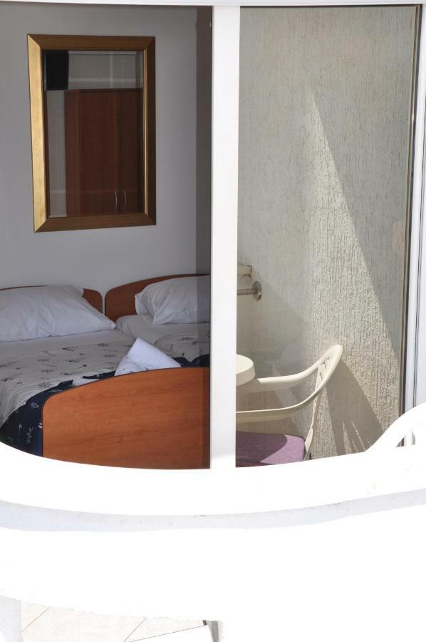Sunrise Studio Apartments 3 ล็อควา โรโกซนิตซา ภายนอก รูปภาพ