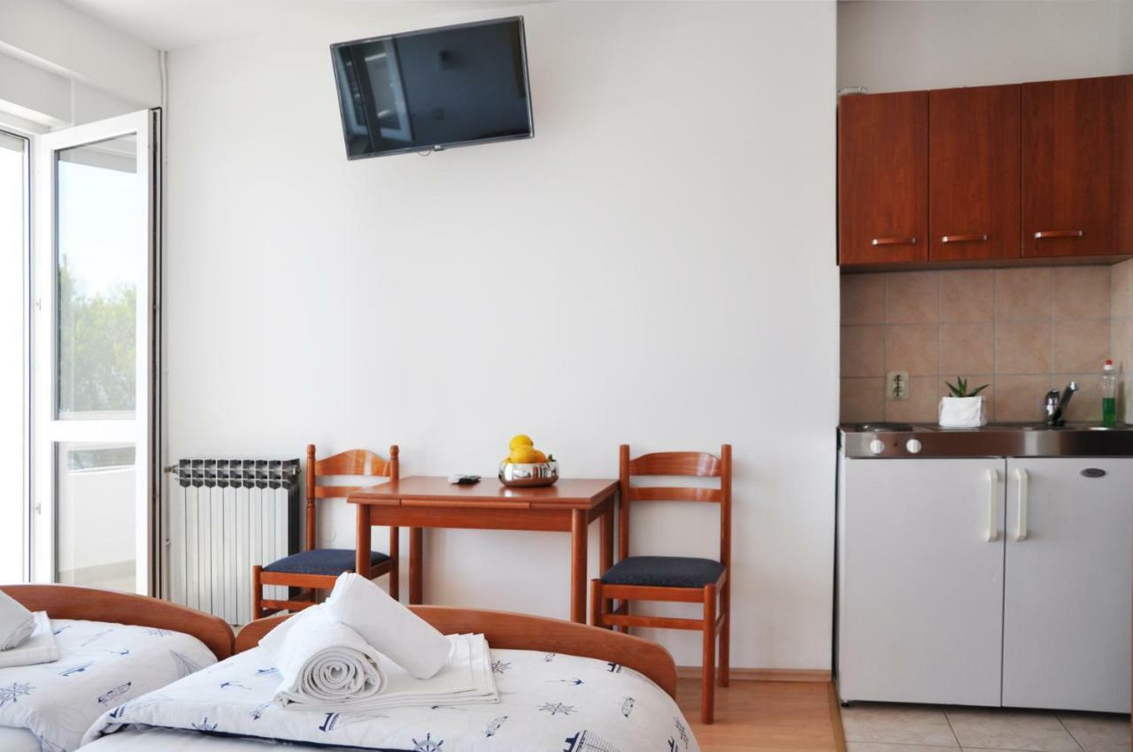 Sunrise Studio Apartments 3 ล็อควา โรโกซนิตซา ภายนอก รูปภาพ